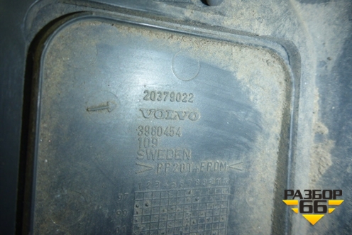 Накладка внутренняя (салонная под торпедо) (20372203) для Volvo TRUCK FH с 2002-2008г (ФШ)