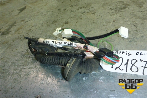 Проводка двери задней левой для Toyota Auris с 2006-2012г (Аурис)