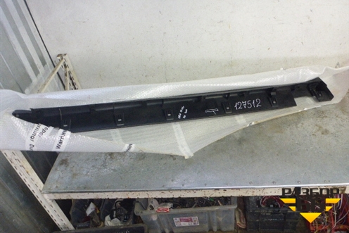Накладка на порог наружная правая (новая) для Honda CR-V(RD4) с 2002-2006г (ЦРВ СРВ) (71800SCAE000)