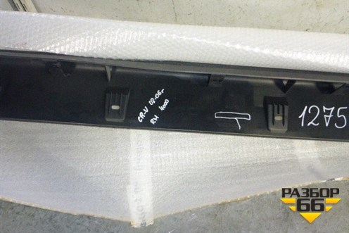 Накладка на порог наружная правая (новая) для Honda CR-V(RD4) с 2002-2006г (ЦРВ СРВ) (71800SCAE000)