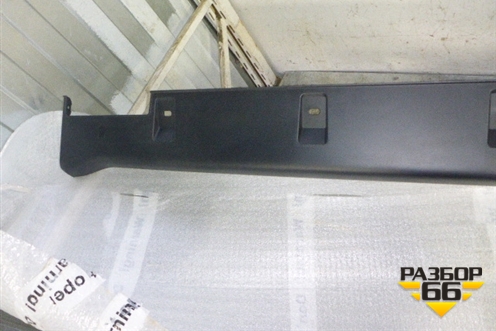 Накладка на порог наружная правая (новая) для Honda CR-V(RD4) с 2002-2006г (ЦРВ СРВ) (71800SCAE000)