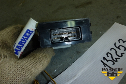 Блок электронный (8865042150) для Toyota Rav-4 с 2000-2005г (Рав 4)