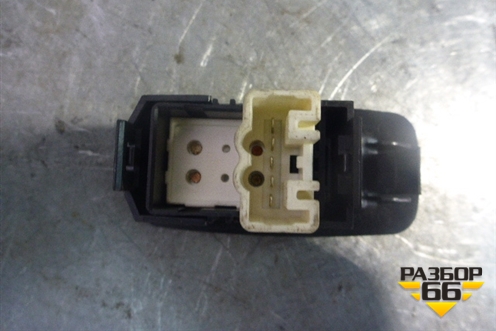 Кнопка стеклоподъёмника для Toyota Rav-4 с 2000-2005г (Рав 4)