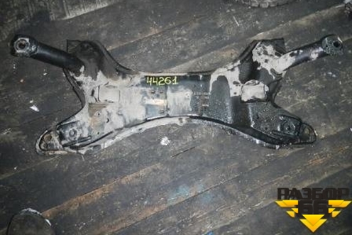 Подрамник передний МКПП для Geely MK с 2008г