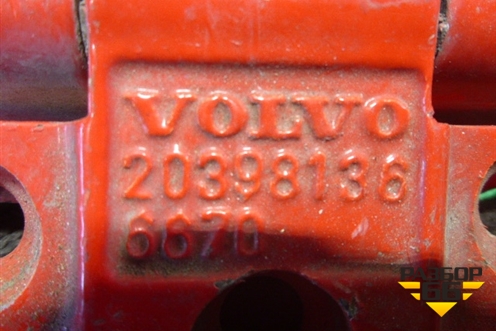 Петля двери правой верхняя  (20398136) для Volvo TRUCK FH с 2008-2013г (ФШ)