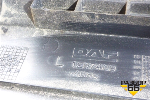 Накладка на торпедо (левая дефлектор) (1297409) для DAF XF 105 с 2005г (ХФ)