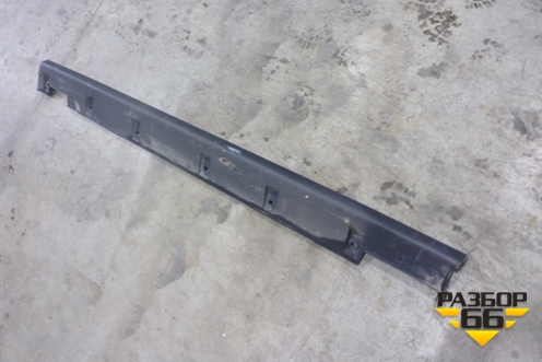 Накладка на порог наружная правая (71800S9A0000) для Honda CR-V(RD4) с 2002-2006г (ЦРВ СРВ)
