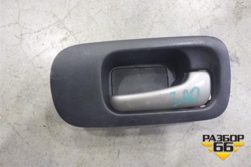 Ручка внутренняя двери передней правой для Honda CR-V(RD4) с 2002-2006г (ЦРВ СРВ)