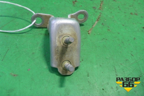 Петля двери задней правой нижняя для Honda CR-V(RD4) с 2002-2006г (ЦРВ СРВ)