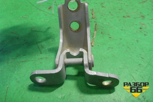 Петля двери передней правой нижняя для Honda CR-V(RD4) с 2002-2006г (ЦРВ СРВ)