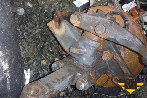 Кулак поворотный передний левый  (в сборе) для DAF XF 95 с 1997-2002г (ХФ)