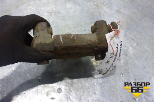 Проставка задней рессоры (полурессоры) (5010630038) для Renault TRUCK Premium 2 с 2005-2013г (Премиум 2)
