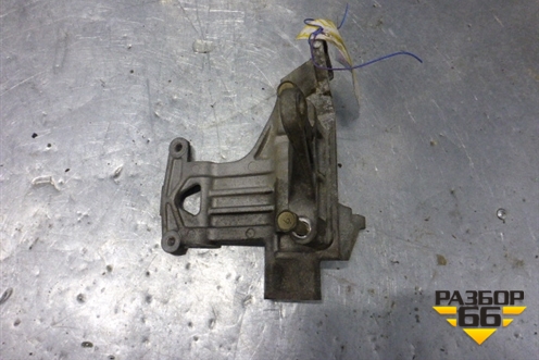 Кронштейн компрессора (2,0л TURBO EJ20 АКПП) для Subaru Impreza (GG-GD) с 2000-2007г