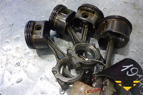 Поршень с шатуном (1.2л.CR12DE) для Nissan Micra (К12Е) с 2002-2010г