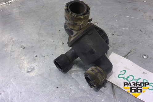 Корпус термостата (2.0л TDI) (03L121111AB) для Volkswagen Amarok с 2010г (Амарок)