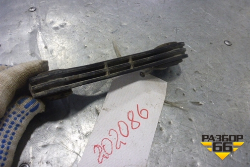 Стойка переднего стабилизатора (2H0411317B) для Volkswagen Amarok с 2010г (Амарок)