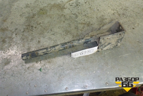 Кронштейн заднего крыла левый  (передний) (1340661) для DAF XF 105 с 2005г (ХФ)