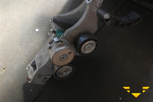 Кронштейн генератора (55186284) для Fiat Albea с 2003г (Альбеа)