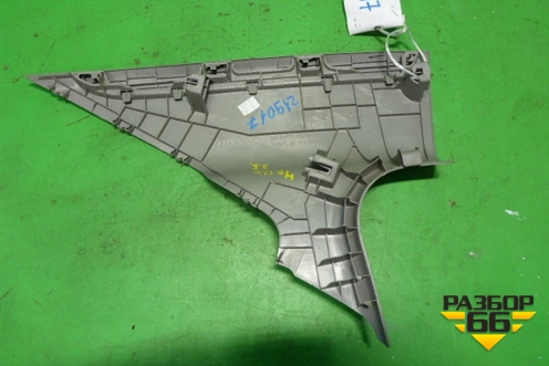 Обшивка стойки задняя верхняя правая (84130TR0U0) для Honda Civic 4D с 2012г (Цивик)
