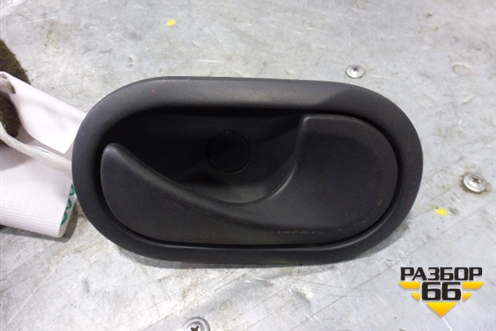 Ручка внутренняя двери задней правой (8200028486) для Renault Scenic с 2003-2009г (Сценик)