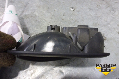 Ручка внутренняя двери задней правой (8200028486) для Renault Scenic с 2003-2009г (Сценик)
