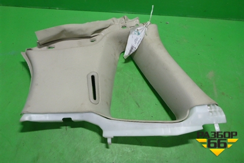 Обшивка стойки задняя верхняя правая (8200177338) для Renault Scenic с 2003-2009г (Сценик)