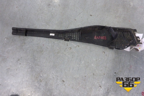 Решетка стеклоочистителей левая (8200825457) для Renault Scenic с 2003-2009г (Сценик)