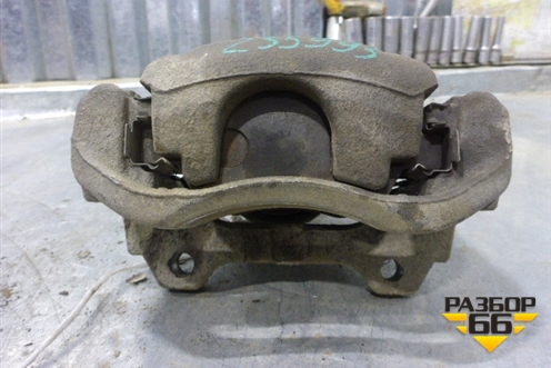 Суппорт передний левый для Fiat Grande Punto с 2005г (Гранде Пунто)