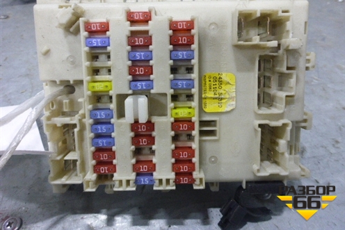 Блок предохранителей салонный для Nissan Almera N16 с 2000-2006г (Альмера Н16)