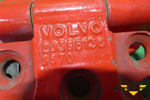 Петля двери правой верхняя  (20398136) для Volvo TRUCK FH с 2002-2008г (ФШ)