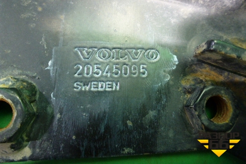 Петля решетки радиатора правая  (Нижняя) (20545095) для Volvo TRUCK FH с 2002-2008г (ФШ)
