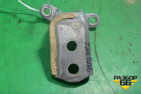 Петля двери передней правой верхняя (687100D010) для Toyota Avensis с 2003-2009г (Авенсис)