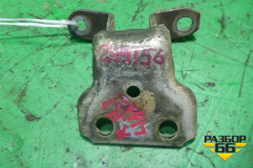 Петля двери задней правой нижняя (6943065D00) для Suzuki Liana с 2001г (Лиана)