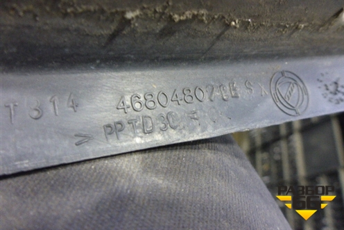 Молдинг лобового стекла левый (468048070) для Fiat Albea с 2003г (Альбеа)