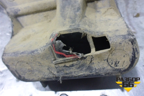 Кронштейн заднего бампера левый (MR910259) для Mitsubishi Carisma c 1999-2003г (Каризма)