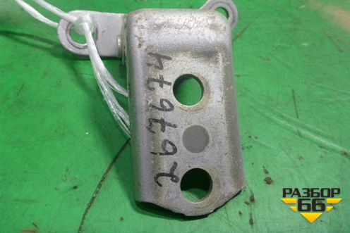 Петля двери задней правой нижняя (6877005020) для Toyota Corolla (E12) с 2001-2007г (Королла 120)