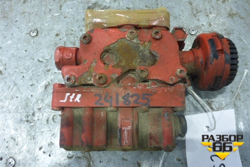 Кран уровня пола (главный) (4728800300) для Iveco Stralis с 2002-2006г (Стралис)