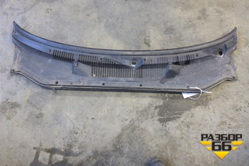 Решетка стеклоочистителей (468470740) для Fiat Albea с 2003г (Альбеа)