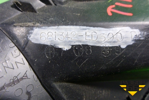 Накладка на торпедо (боковая верхняя правая) (681342ED500) для Nissan Tiida (C11X) с 2004-2013г (Тиида)