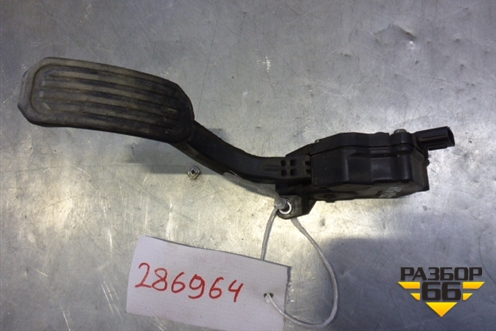 Педаль газа электронная (7811033101) для Toyota Camry V50 с 2011-2018г (Камри)