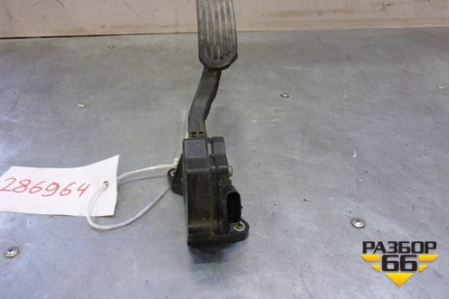 Педаль газа электронная (7811033101) для Toyota Camry V50 с 2011-2018г (Камри)