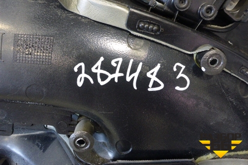 Обшивка двери передней правой под электрику (1127309) для Cadillac BLS с 2006г