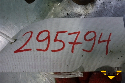 Кулак поворотный передний правый (2.3л АКПП VQ23) для Nissan Teana (J31) с 2003-2008г (Теана)