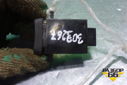 Кнопка обогрева сидений (M32045) для Honda Civic 4D с 2006-2012г (Цивик)