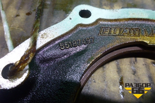 Крышка коленвала задняя (1.4л 350A1000) (55187497) для Fiat Grande Punto с 2005г (Гранде Пунто)