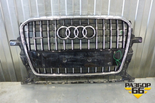 Решетка радиатора (после 2012г под парктроник) (8R0853651R) для Audi Q5 c 2008-2017г (Ку 5)