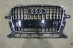 Решетка радиатора (после 2012г под парктроник) (8R0853651R) для Audi Q5 c 2008-2017г (Ку 5)