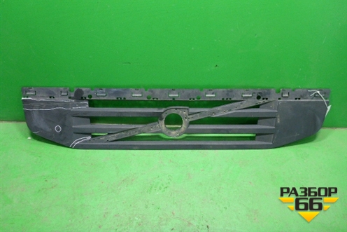 Решетка в капот  (82309886) для Volvo TRUCK FM с 2001-2013г (ФМ)
