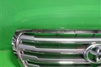 Решетка радиатора (после 2012г до 2015г под камеру) (5311460110) для Toyota Land Cruiser (200) с 2008г (Ленд Крузер)