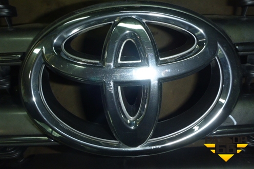 Решетка радиатора (до 2012г не под камеру) (5310160580) для Toyota Land Cruiser (200) с 2008г (Ленд Крузер)